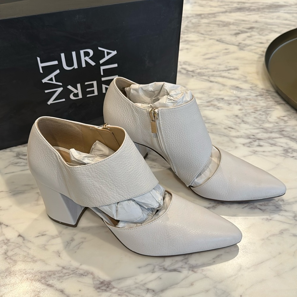 Naturalizer Bone Shoe